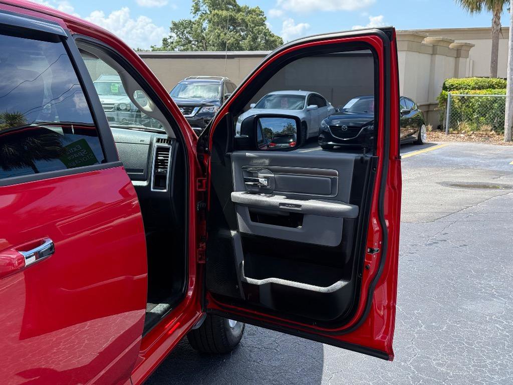 Used 2017 RAM 1500 Classic SLT image 15