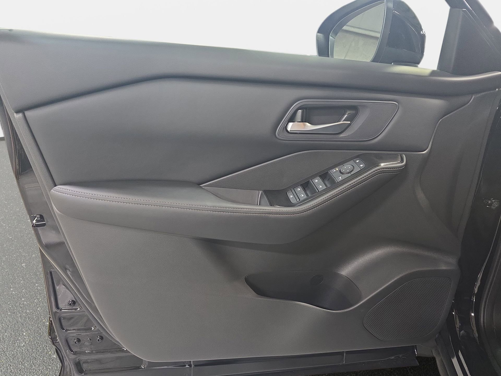 New 2026 Nissan Rogue SV image 26