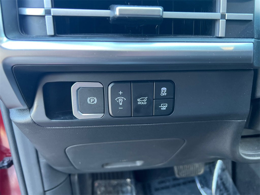 Used 2025 Hyundai Santa Fe XRT w/ Tow & Go Package image 14