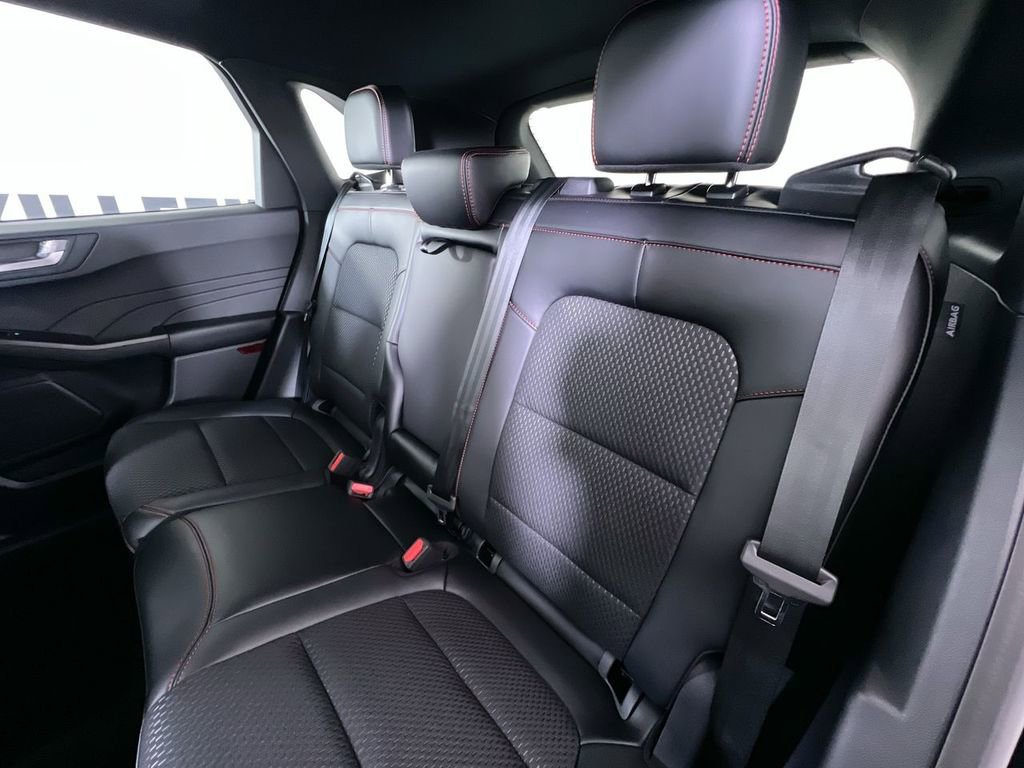 Used 2024 Ford Escape ST-Line w/ Equipment Group 301A image 24