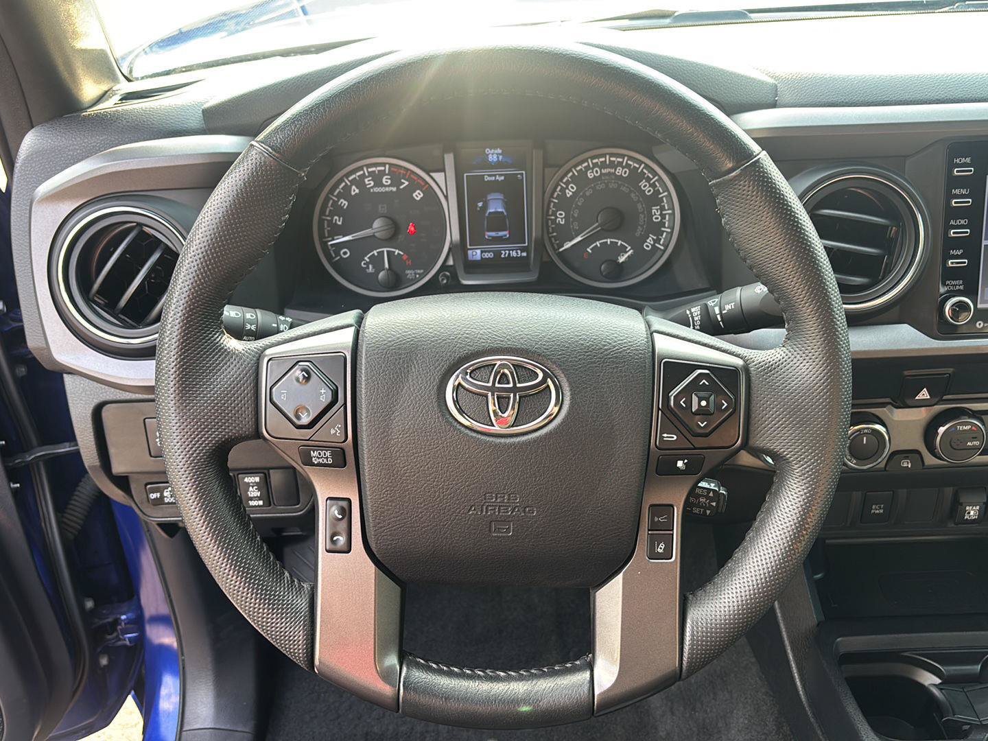 Used 2023 Toyota Tacoma TRD Sport w/ Black Out Package (TMS) AWD/4WD image 28