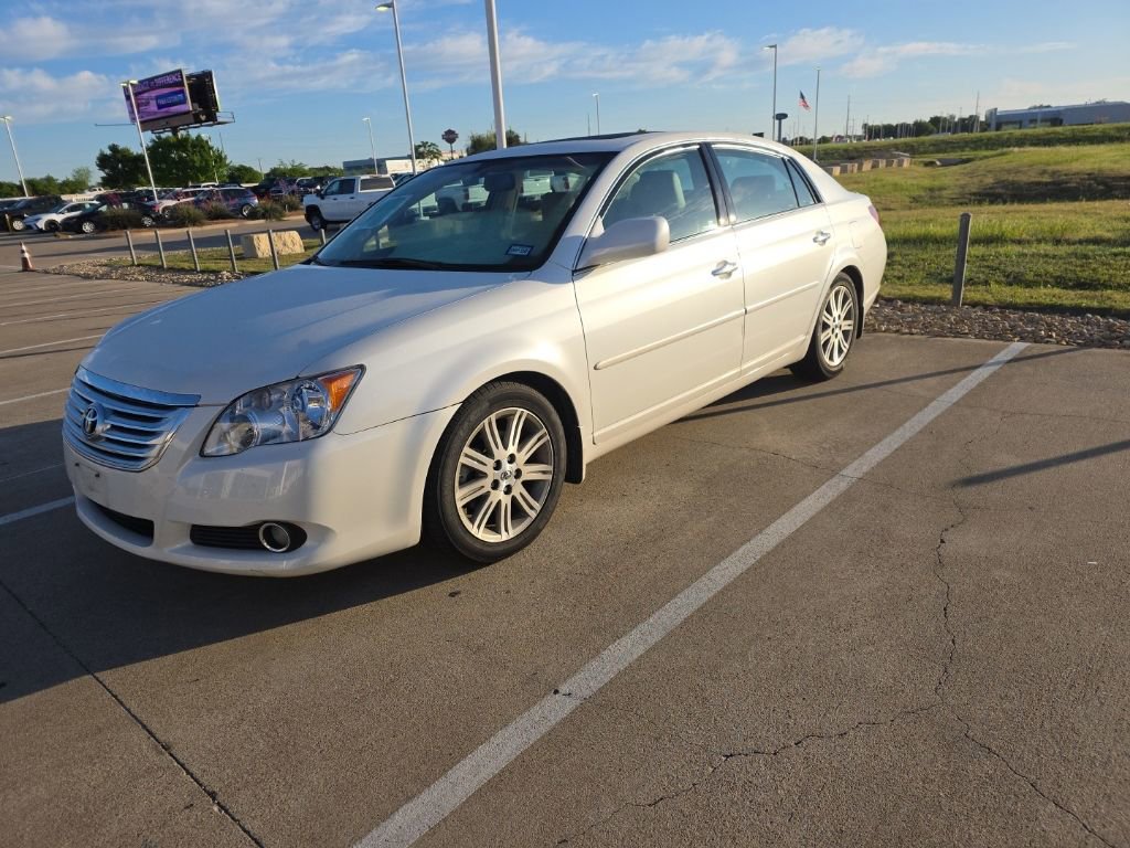 Used 2009 Toyota Avalon XLS image 2