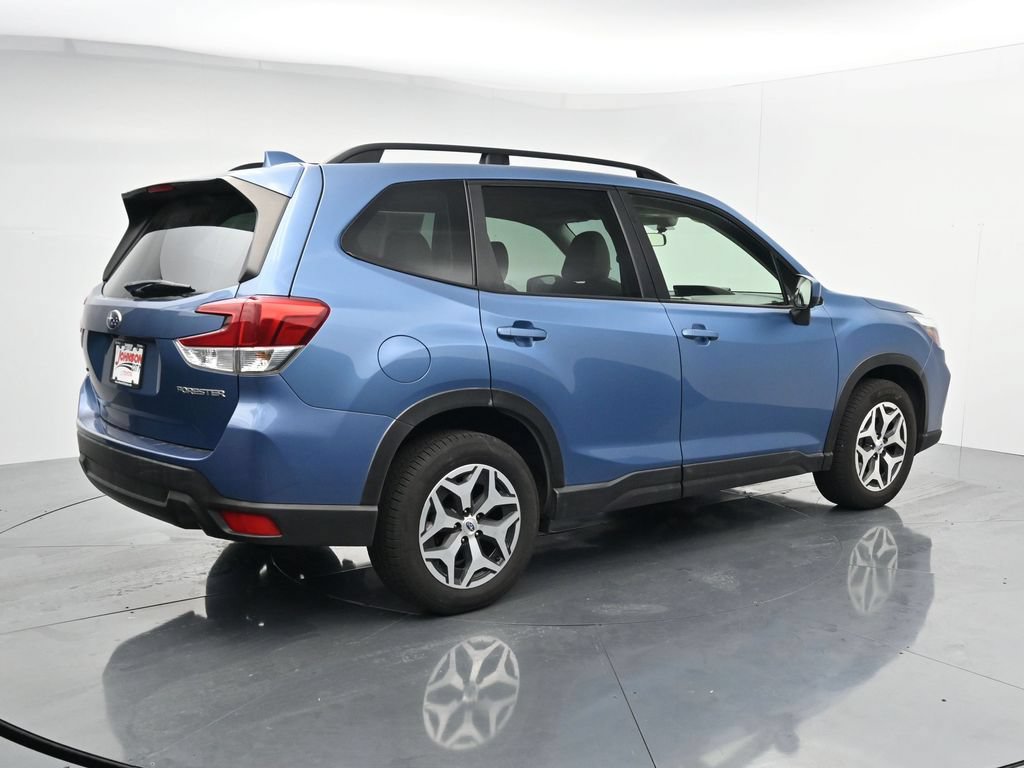 Used 2021 Subaru Forester Premium AWD/4WD image 8