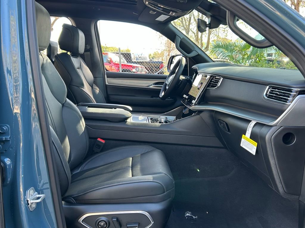 New 2026 Jeep Grand Wagoneer L Limited image 38