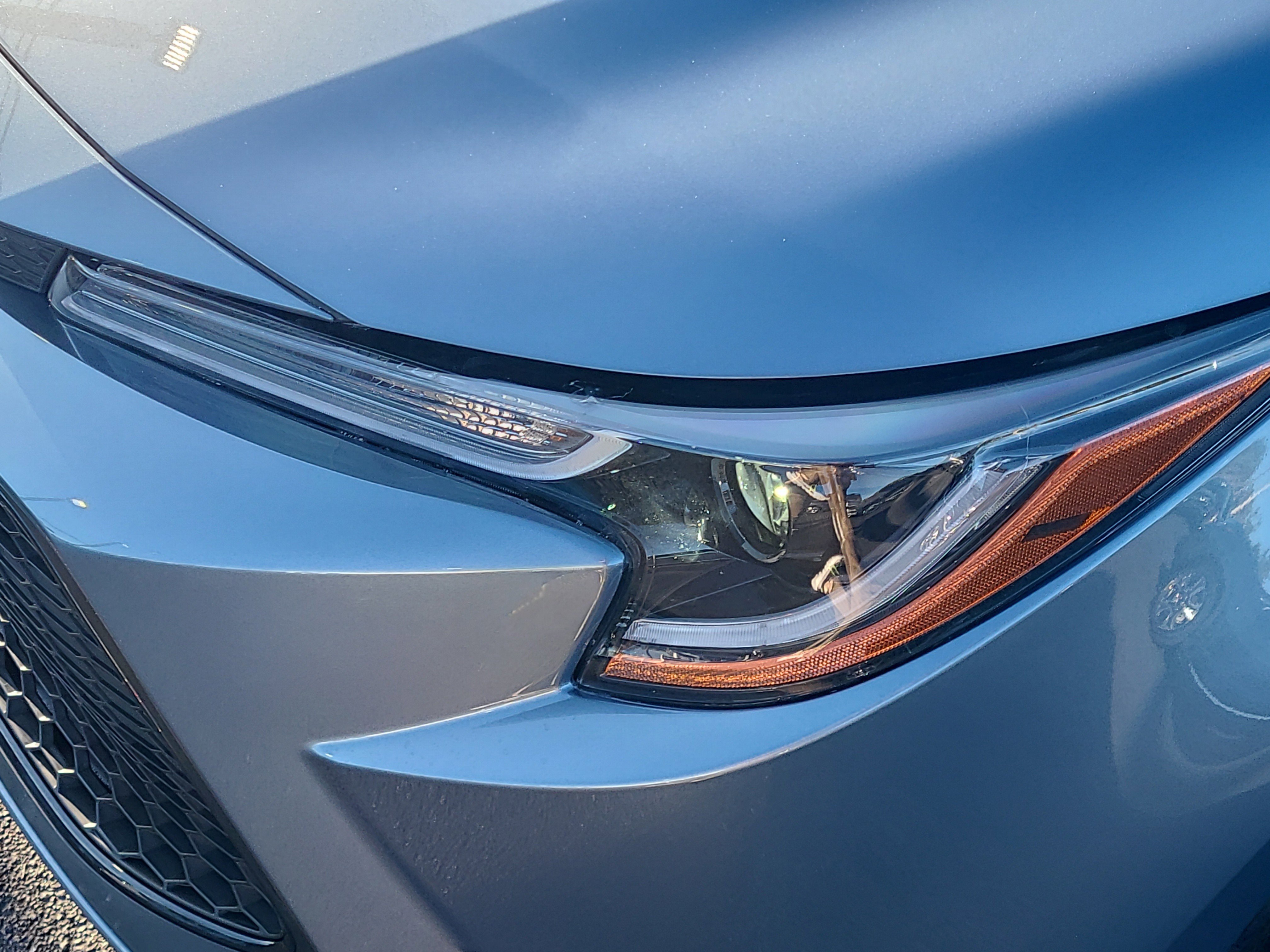 Used 2022 Toyota Corolla LE image 9