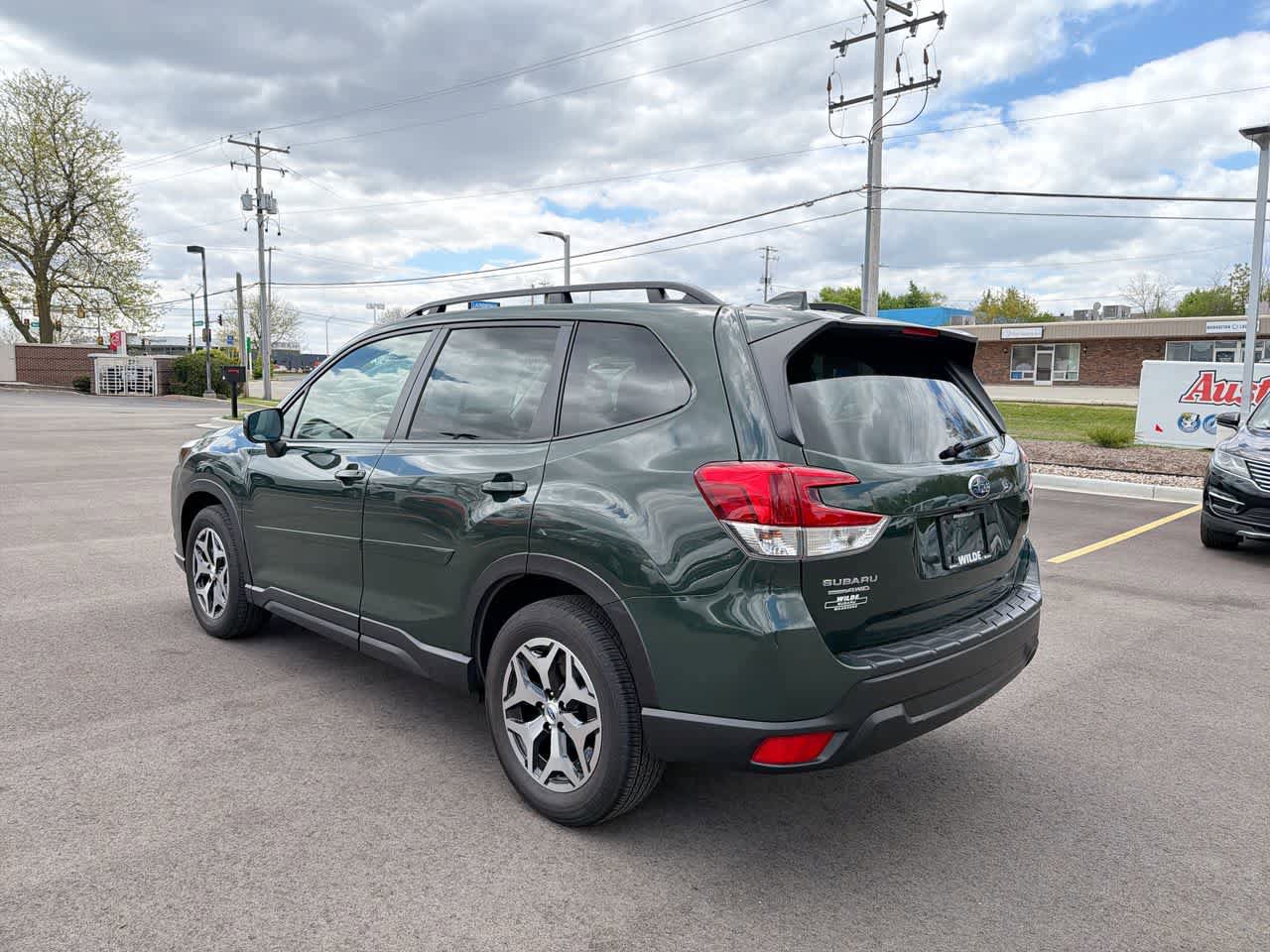 Certified 2023 Subaru Forester Premium AWD/4WD image 11