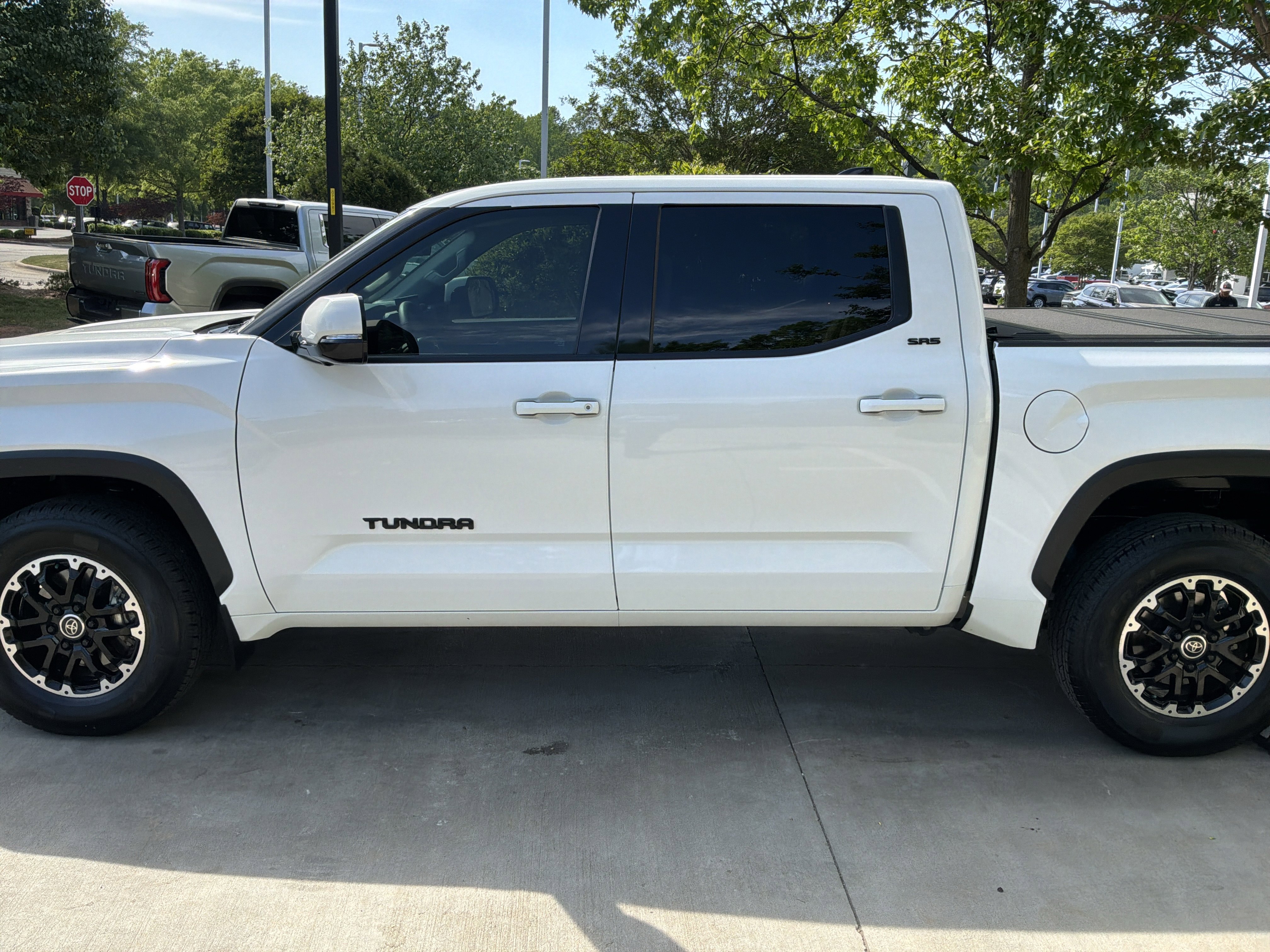 Used 2022 Toyota Tundra SR5 RWD image 7