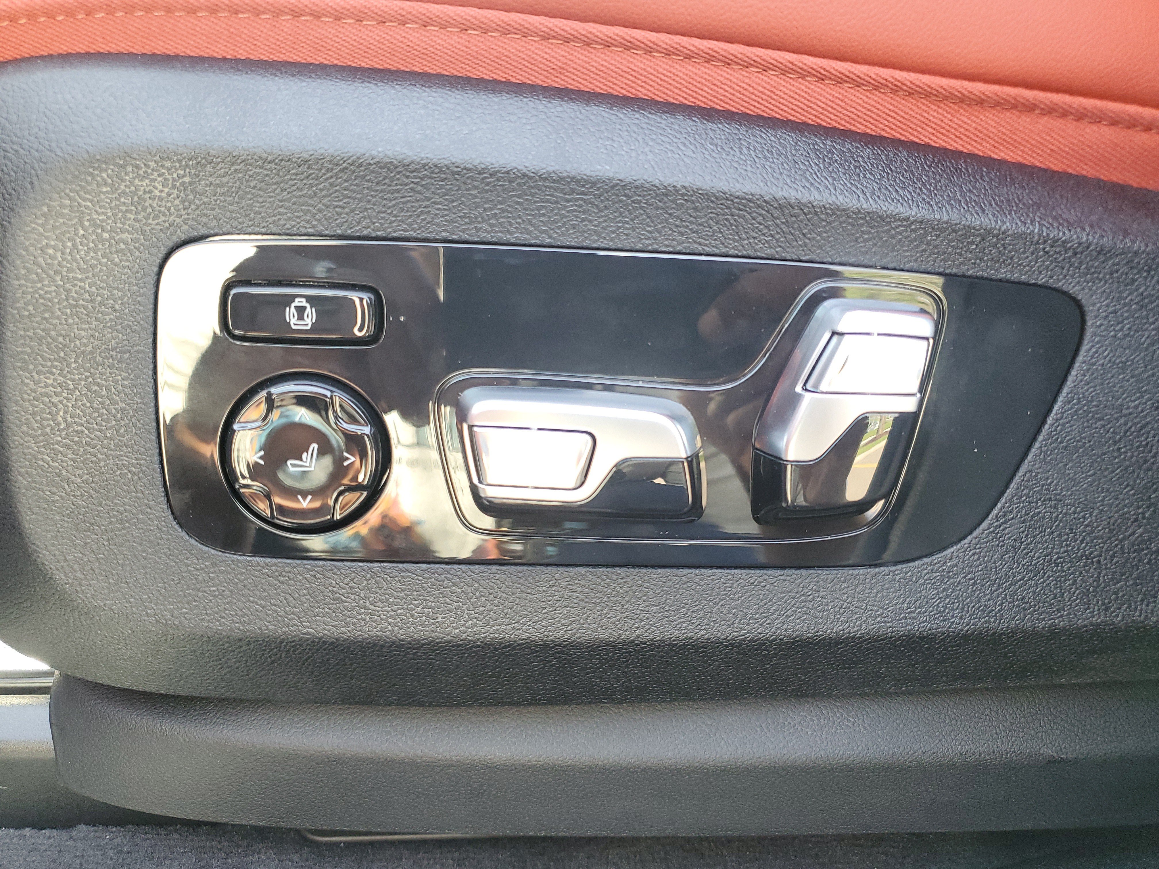 New 2026 BMW XM Label Red AWD/4WD image 11