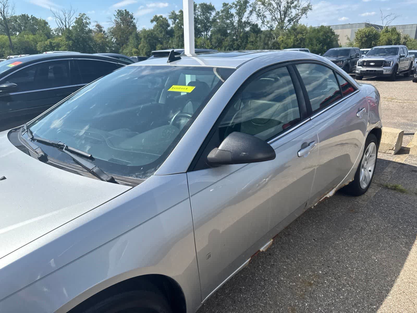 Used 2009 Pontiac G6 Sedan w/ Sun And Sound Package FWD image 25