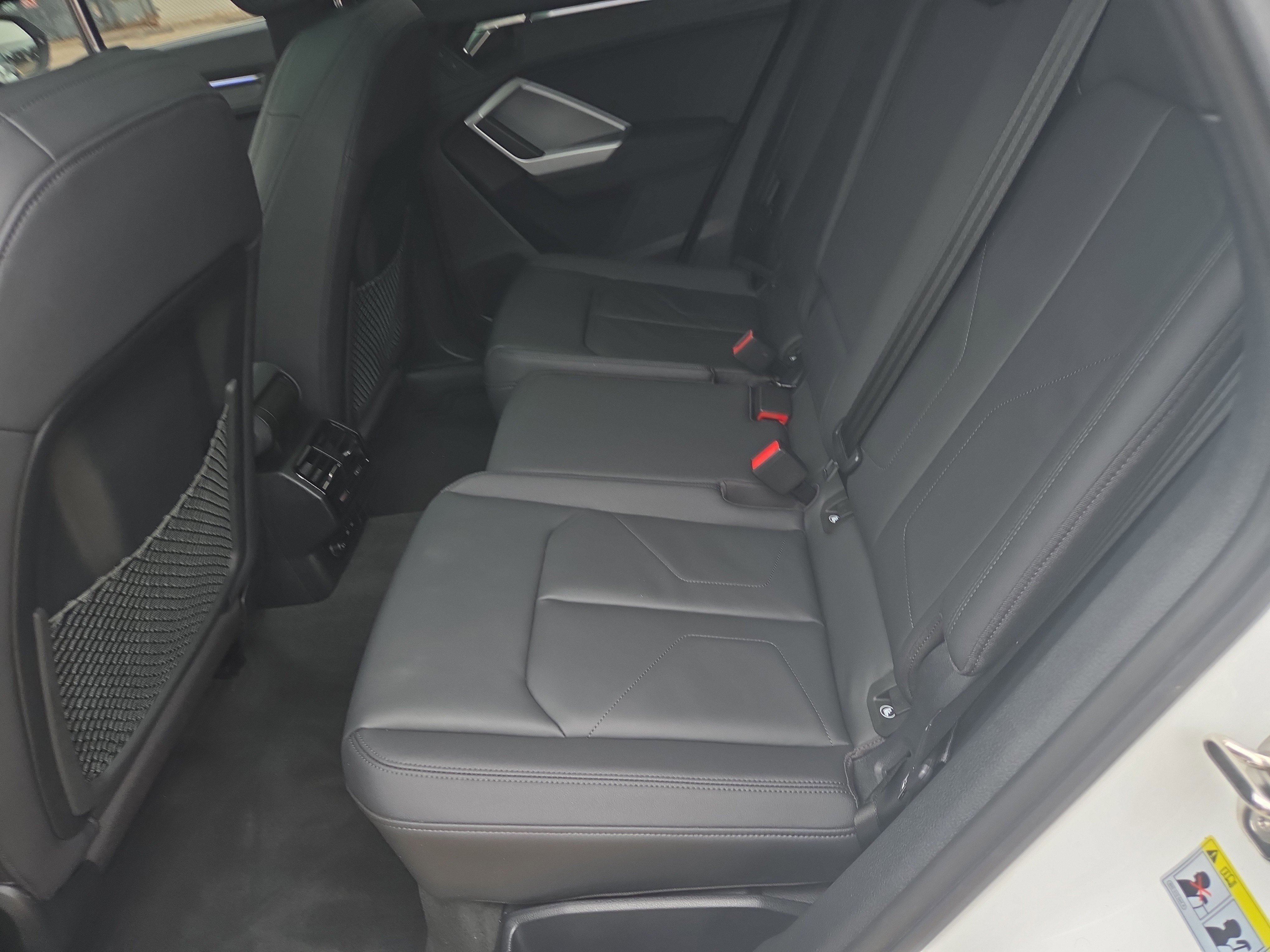 Used 2022 Audi Q3 2.0T Premium Plus w/ Premium Plus Package image 7