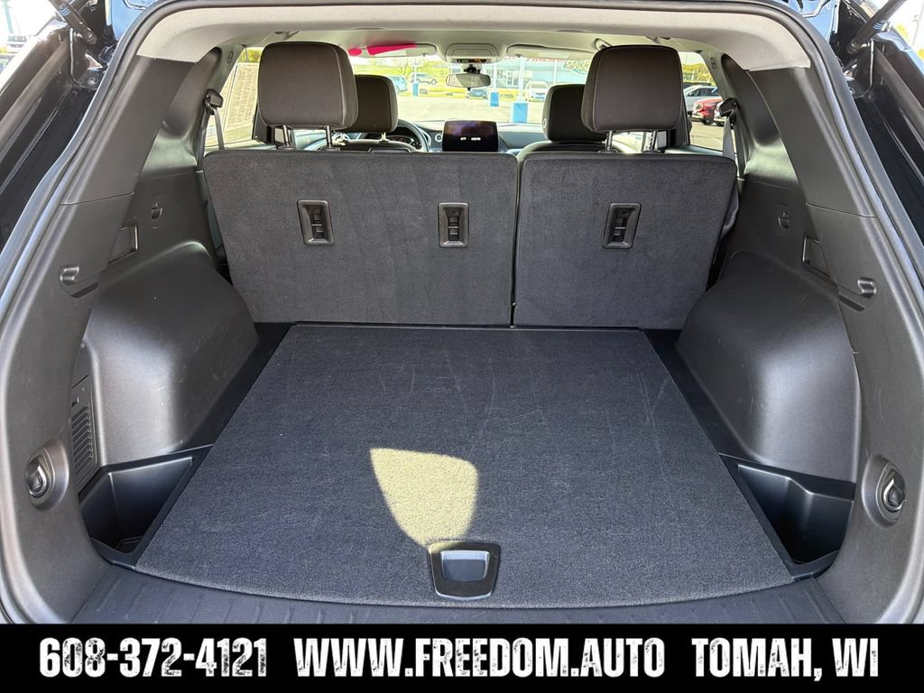 Used 2025 Chevrolet Blazer LT AWD/4WD image 22