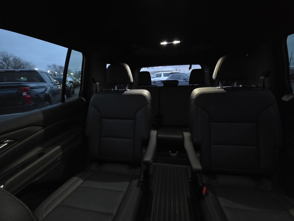 Used 2024 Chevrolet Traverse Z71 image 19