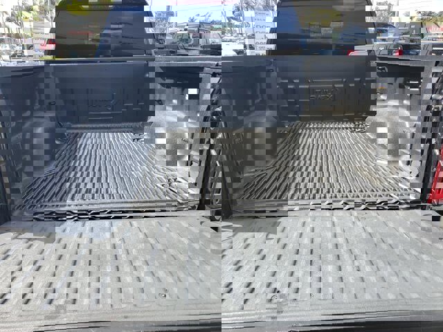 Used 2023 Chevrolet Silverado 1500 LT image 11