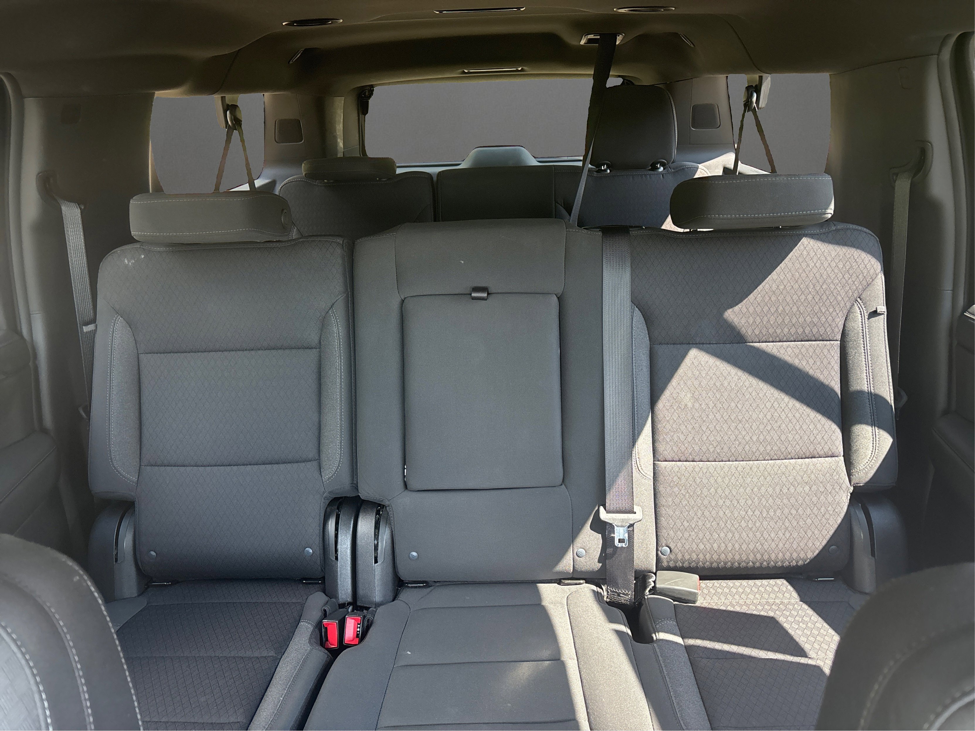 Used 2023 Chevrolet Suburban LS image 16