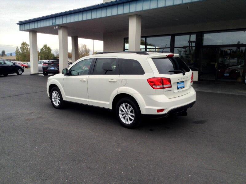Used 2014 Dodge Journey SXT w/ Flexible Seating Group image 3