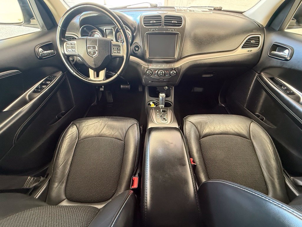 Used 2019 Dodge Journey Crossroad w/ Driver Convenience Group FWD image 30