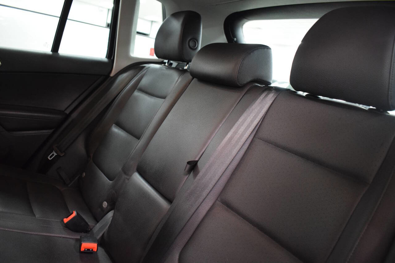 Used 2016 Volkswagen Tiguan SE image 22