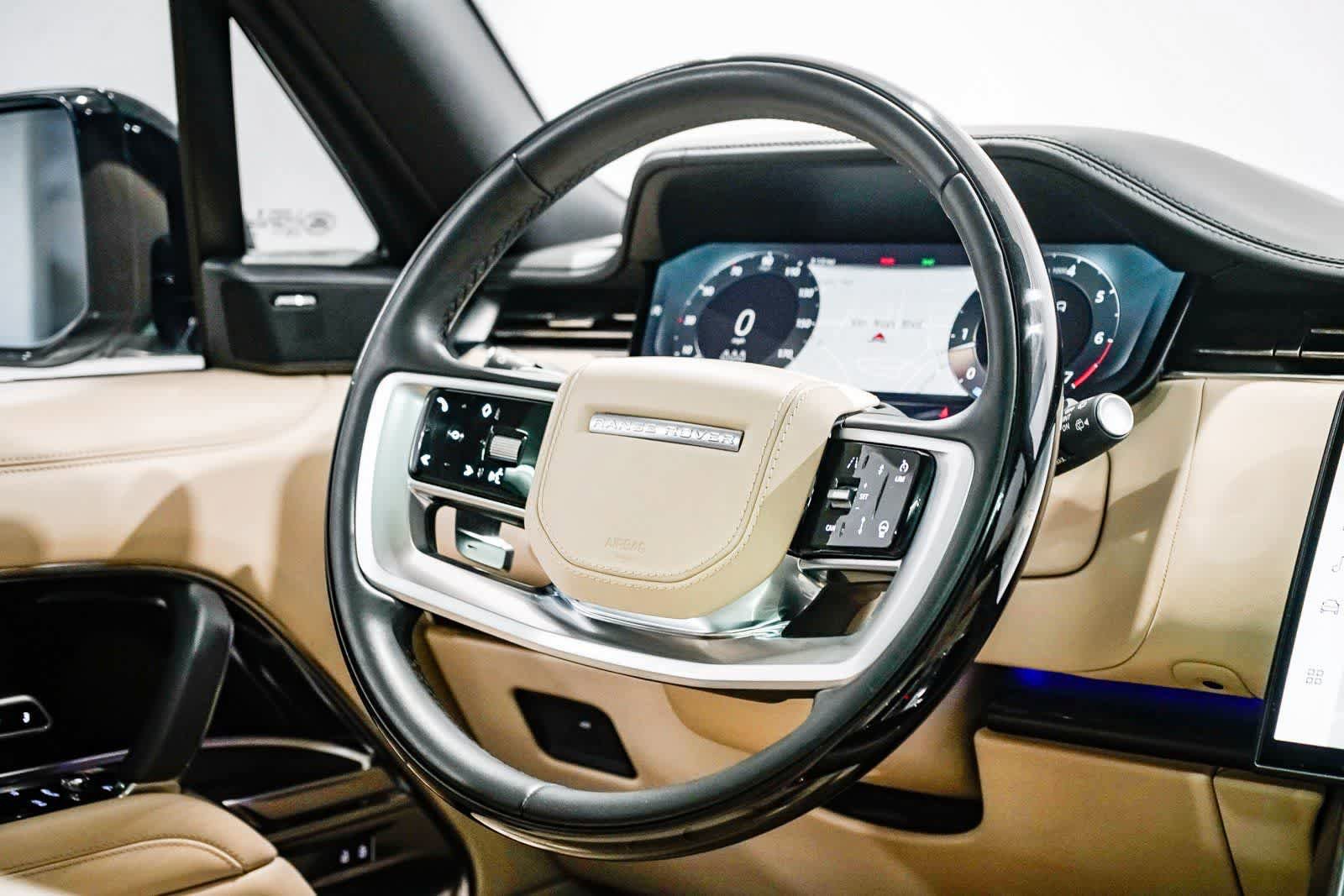 Used 2023 Land Rover Range Rover SE image 15