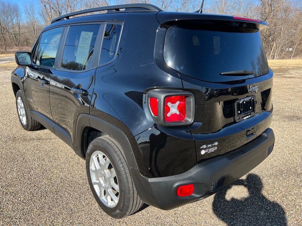 Used 2022 Jeep Renegade Latitude image 3