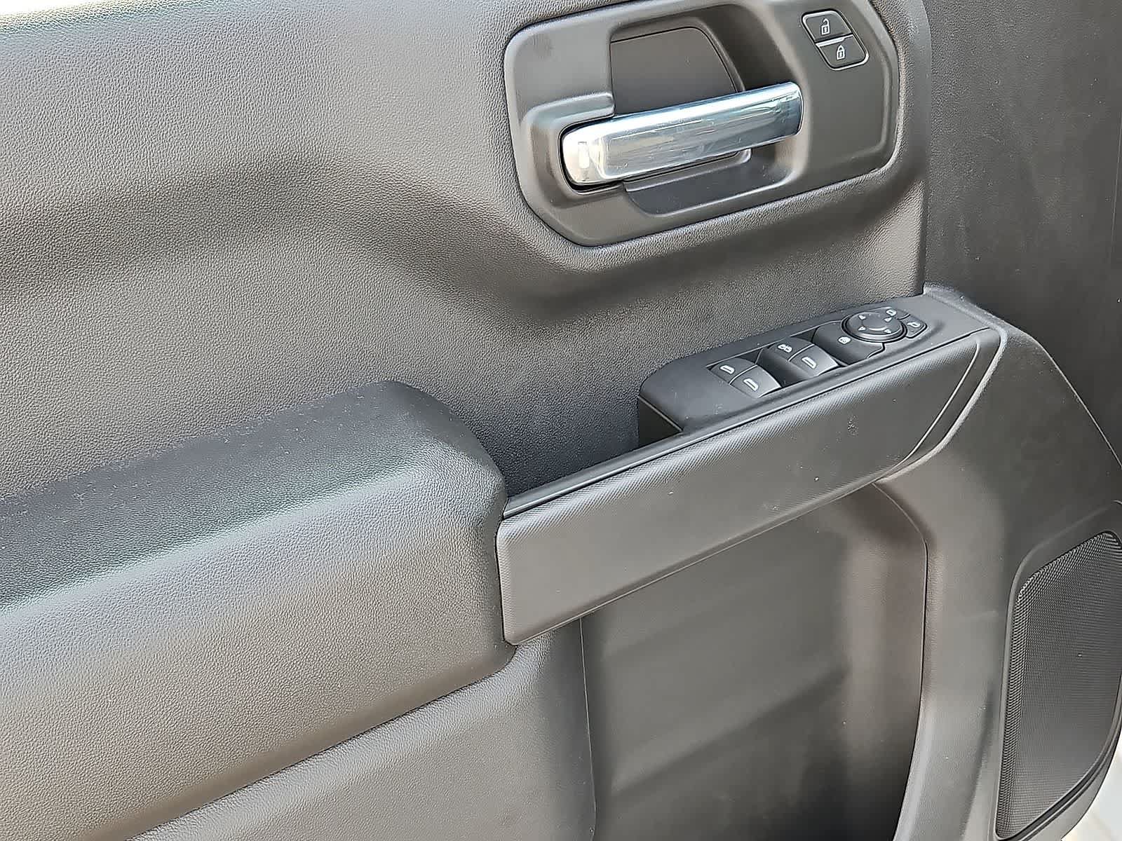 Used 2026 Chevrolet Silverado 1500 Custom AWD/4WD image 28