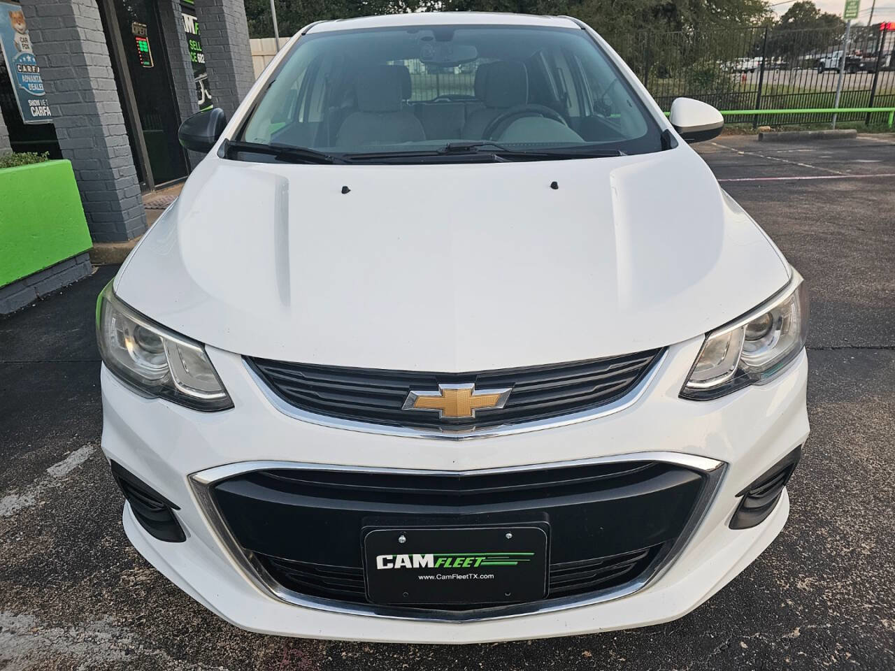 Used 2017 Chevrolet Sonic LT image 5