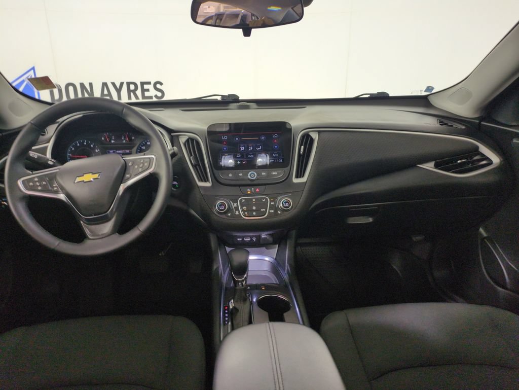 Used 2025 Chevrolet Malibu LT w/ Sport Edition FWD image 15