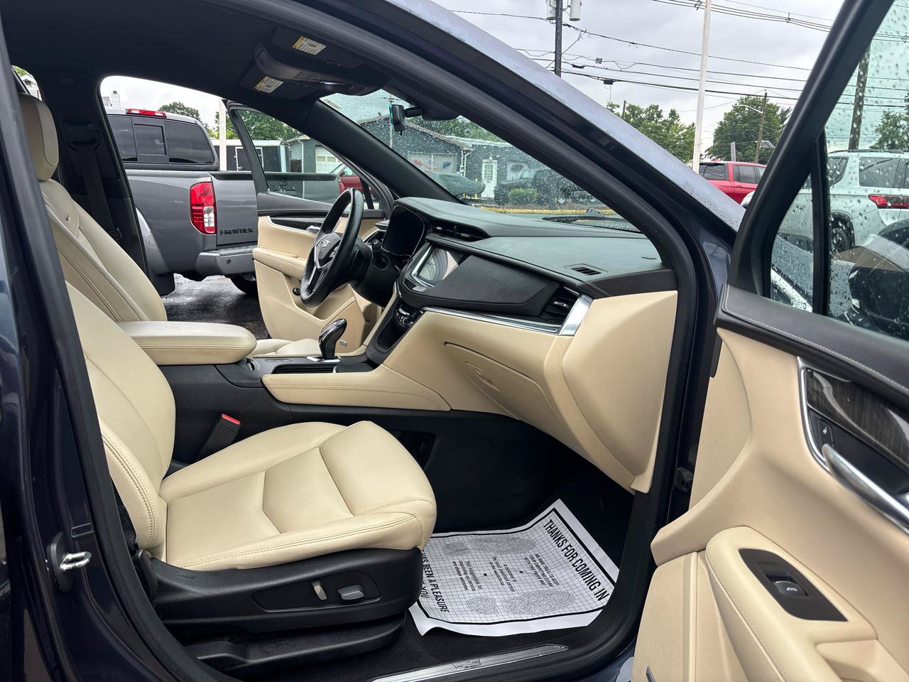 Used 2018 Cadillac XT5 AWD image 9