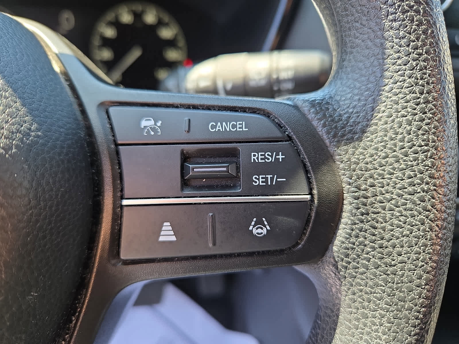 Used 2023 Honda CR-V EX image 23