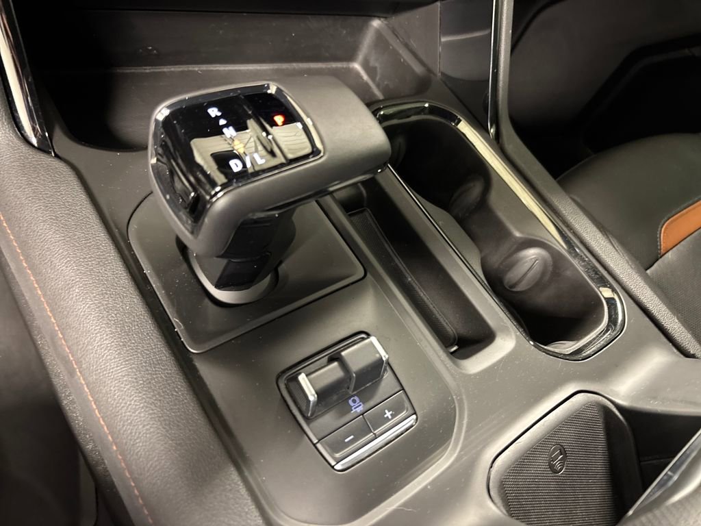 Used 2022 GMC Sierra 1500 AT4 w/ AT4 Premium Package image 39