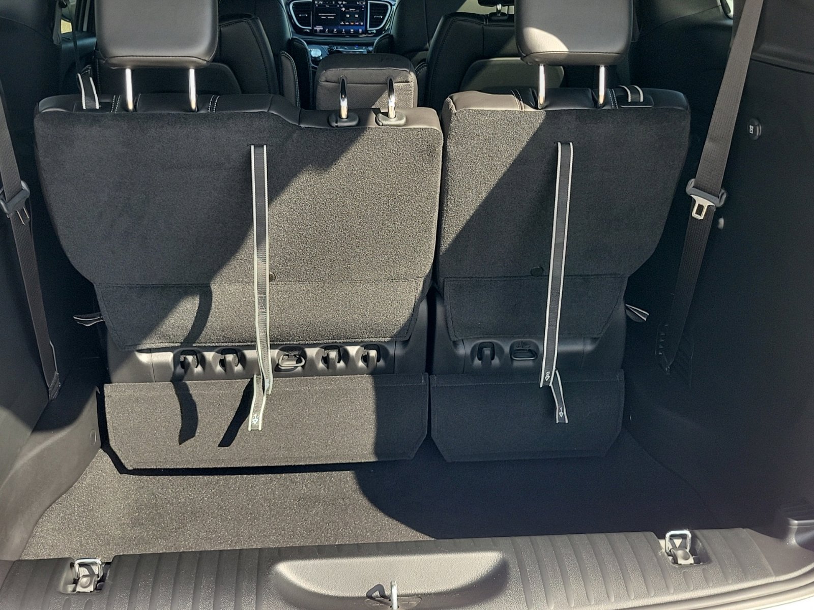 New 2027 Chrysler Pacifica Select FWD image 10