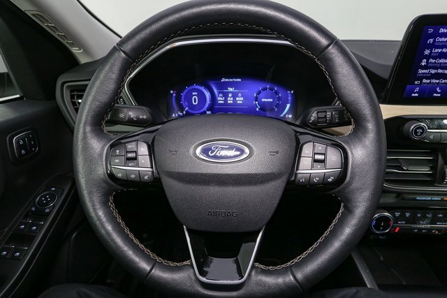 Used 2022 Ford Escape Titanium w/ Titanium Elite Package image 31