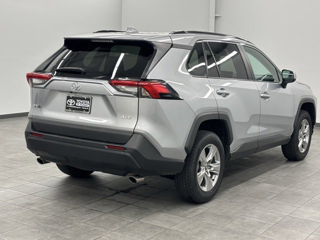 Used 2024 Toyota RAV4 XLE image 2