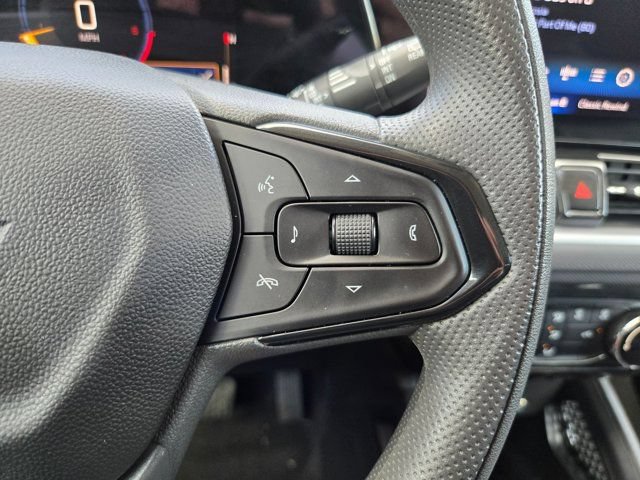 Used 2025 Chevrolet TrailBlazer LT AWD/4WD image 21