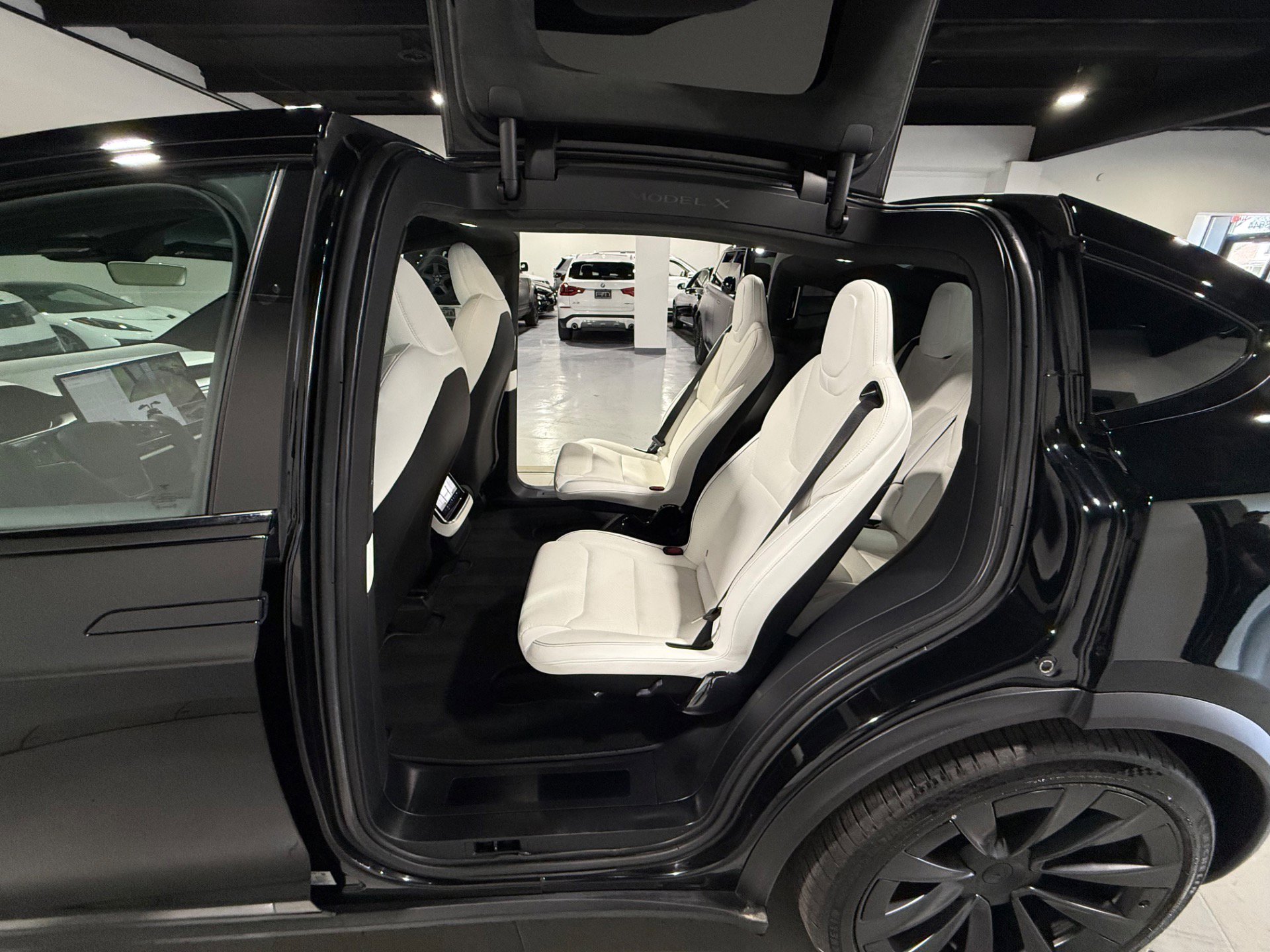 Used 2022 Tesla Model X Plaid image 57