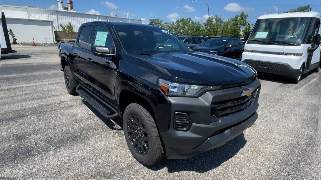 New 2026 Chevrolet Colorado W/T w/ WT Custom Package AWD/4WD image 4
