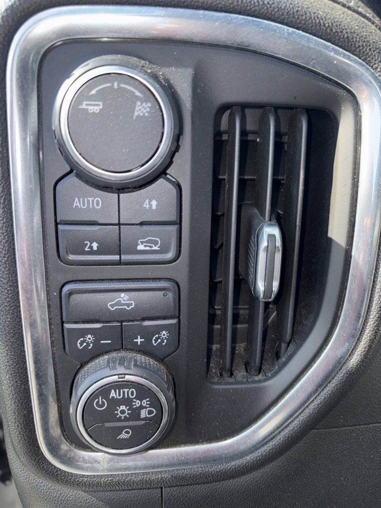 Used 2019 Chevrolet Silverado 1500 LT w/ All-Star Edition image 17