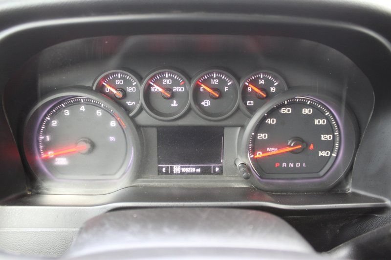 Used 2019 Chevrolet Silverado 1500 Custom w/ Custom Value Package AWD/4WD image 14