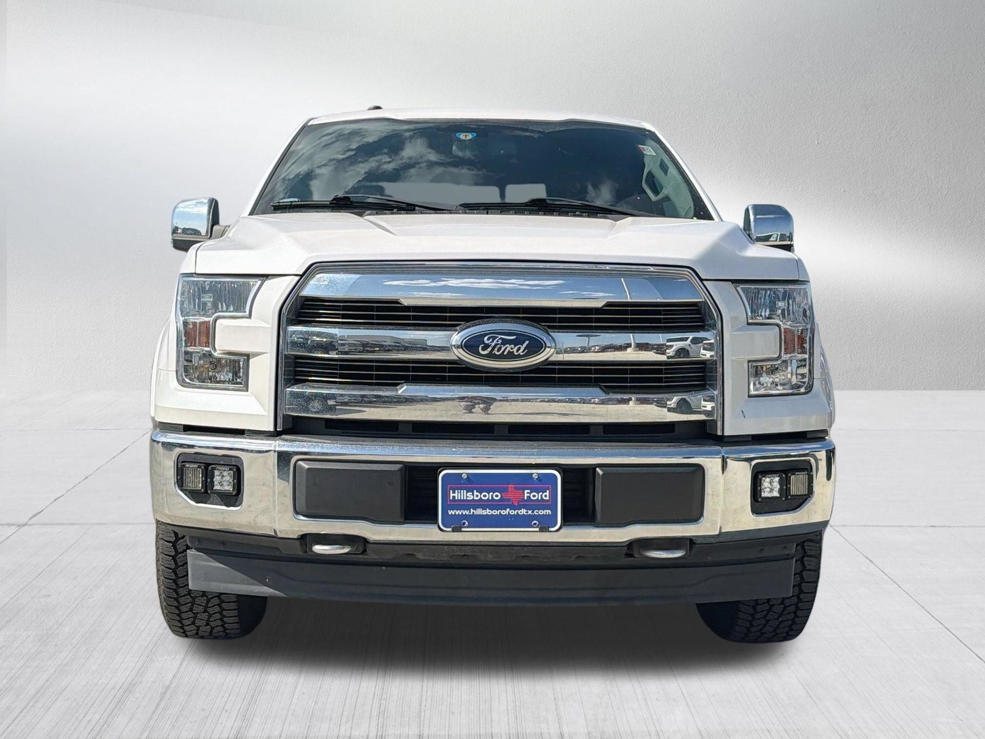 Used 2017 Ford F150 Lariat AWD/4WD image 2