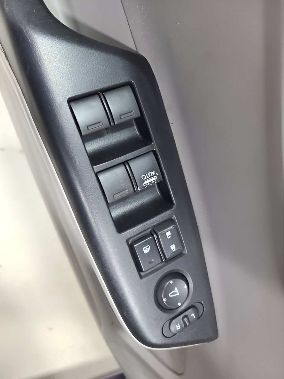 Used 2015 Honda Civic LX image 17