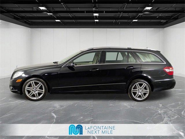 Used 2011 Mercedes-Benz E 350 4MATIC Wagon image 2