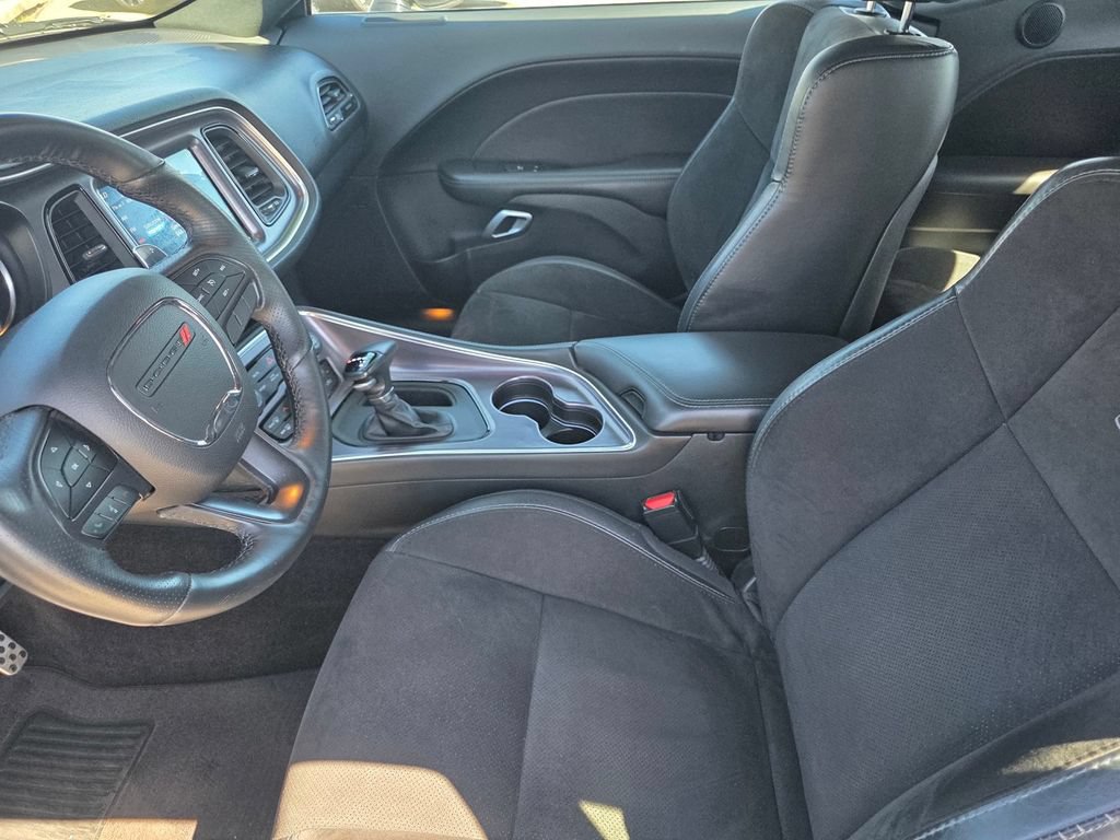 Used 2018 Dodge Challenger R/T Scat Pack RWD image 14