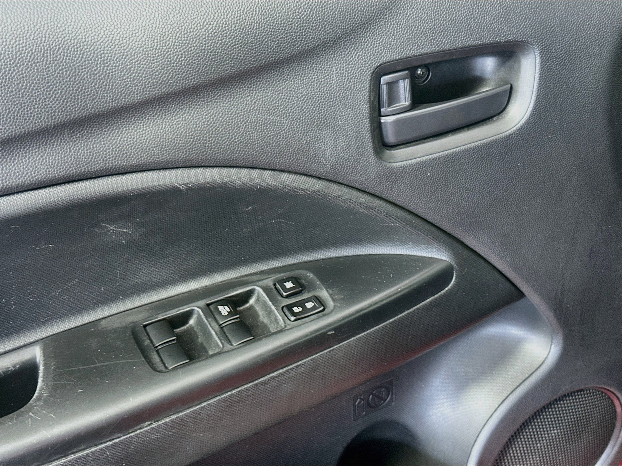 Used 2024 Mitsubishi Mirage ES FWD image 15