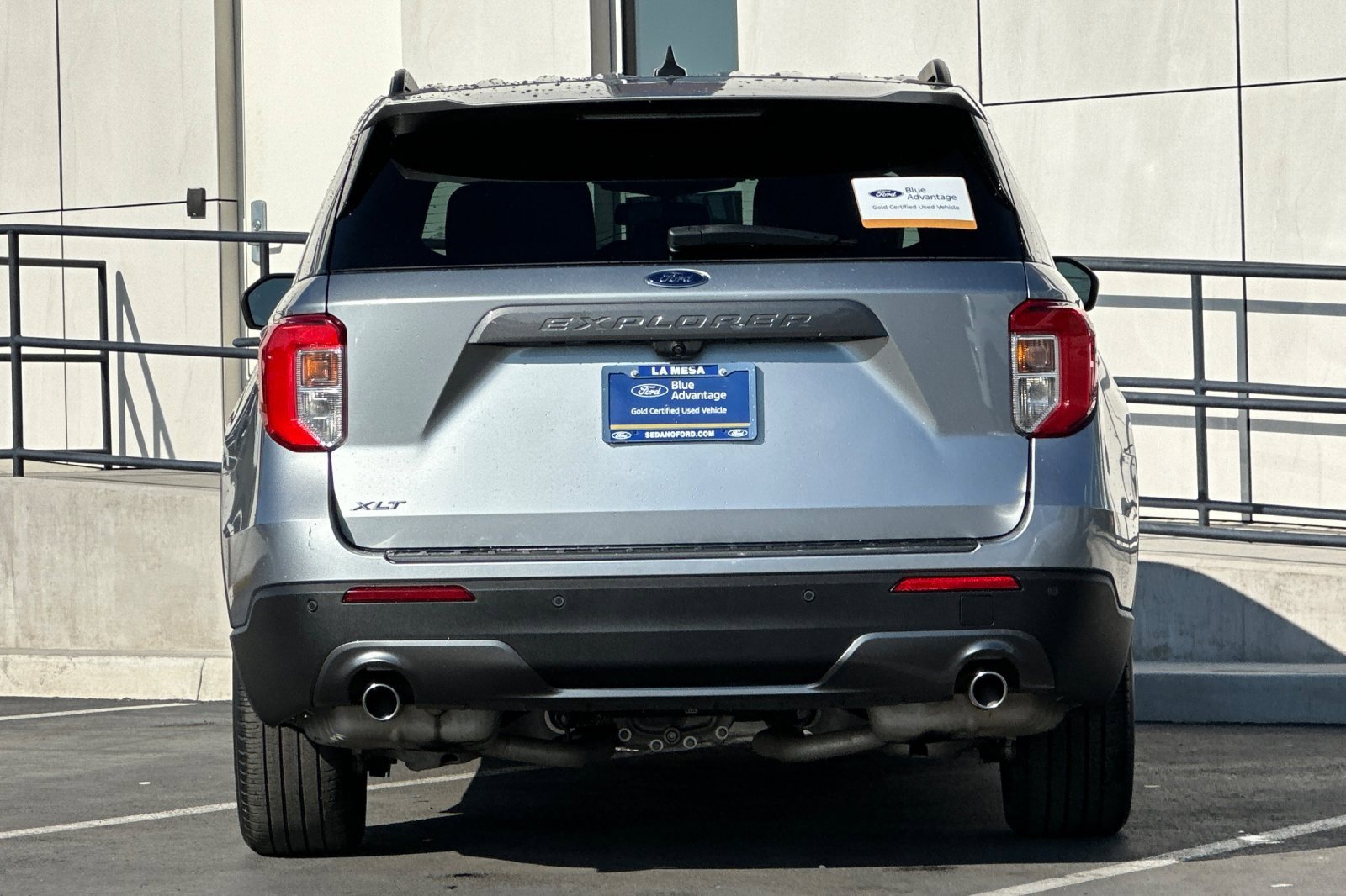 Certified 2022 Ford Explorer XLT w/ Equipment Group 202A image 4