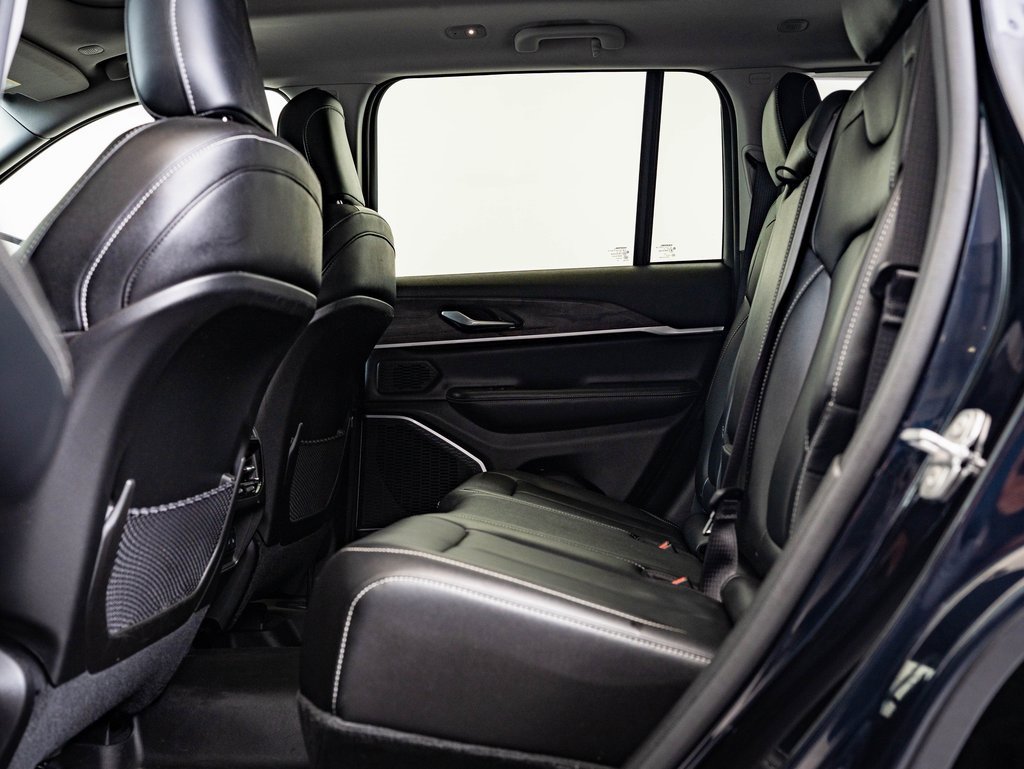 Used 2022 Jeep Grand Cherokee Limited 4xe image 34