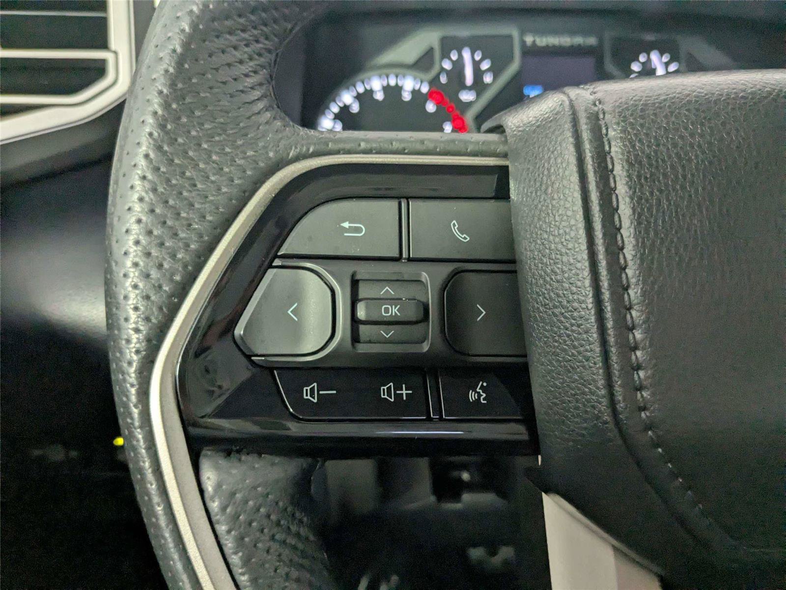 Used 2024 Toyota Tundra SR5 w/ TRD Sport Package AWD/4WD image 17