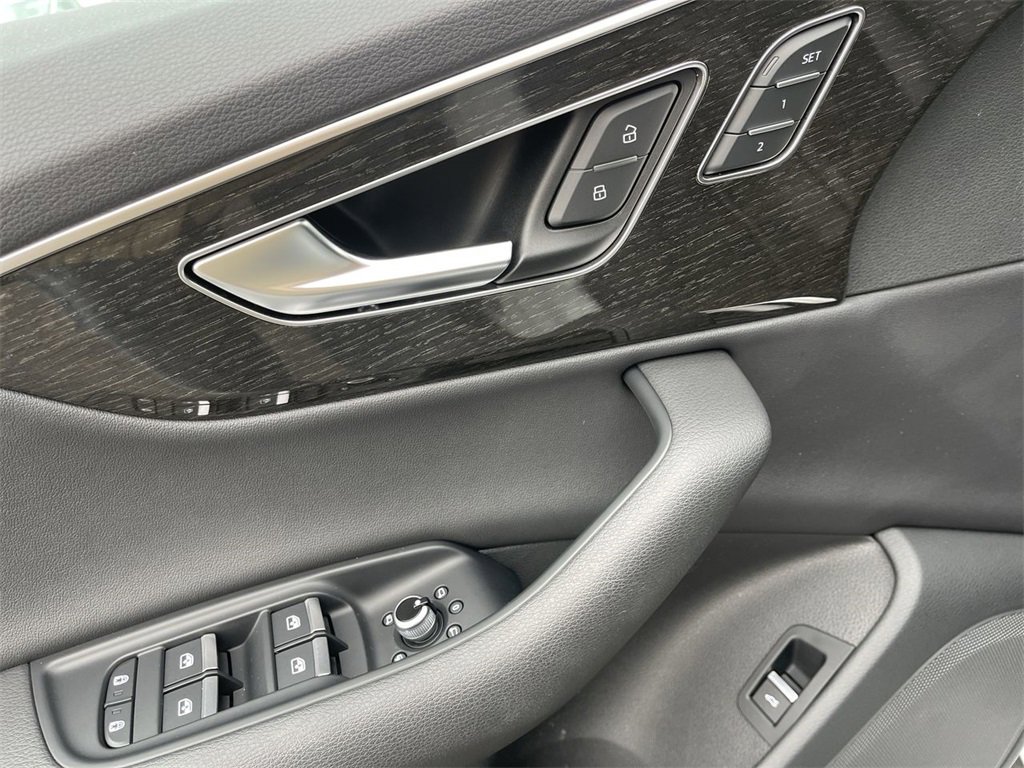 Used 2023 Audi Q7 3.0T Premium image 13