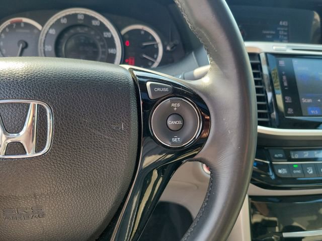 Certified 2017 Honda Accord EX-L image 17