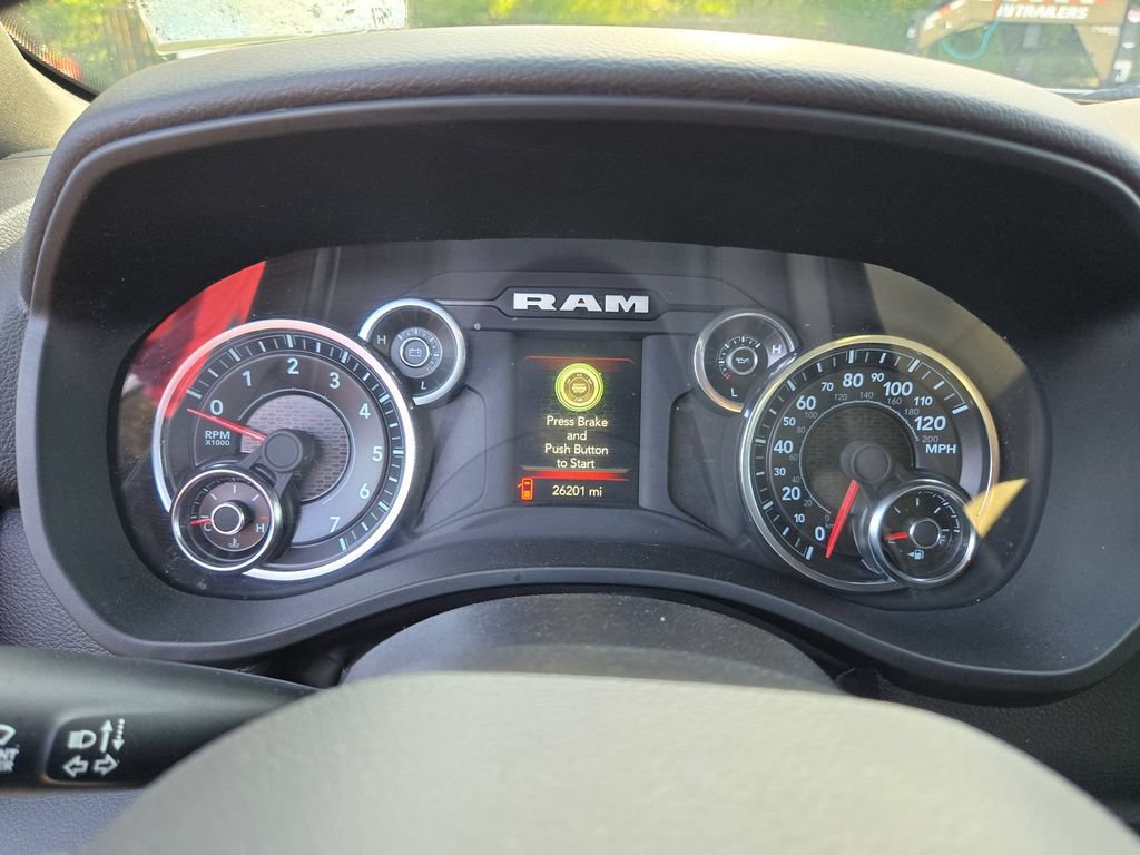 Used 2024 RAM 1500 Big Horn AWD/4WD image 17