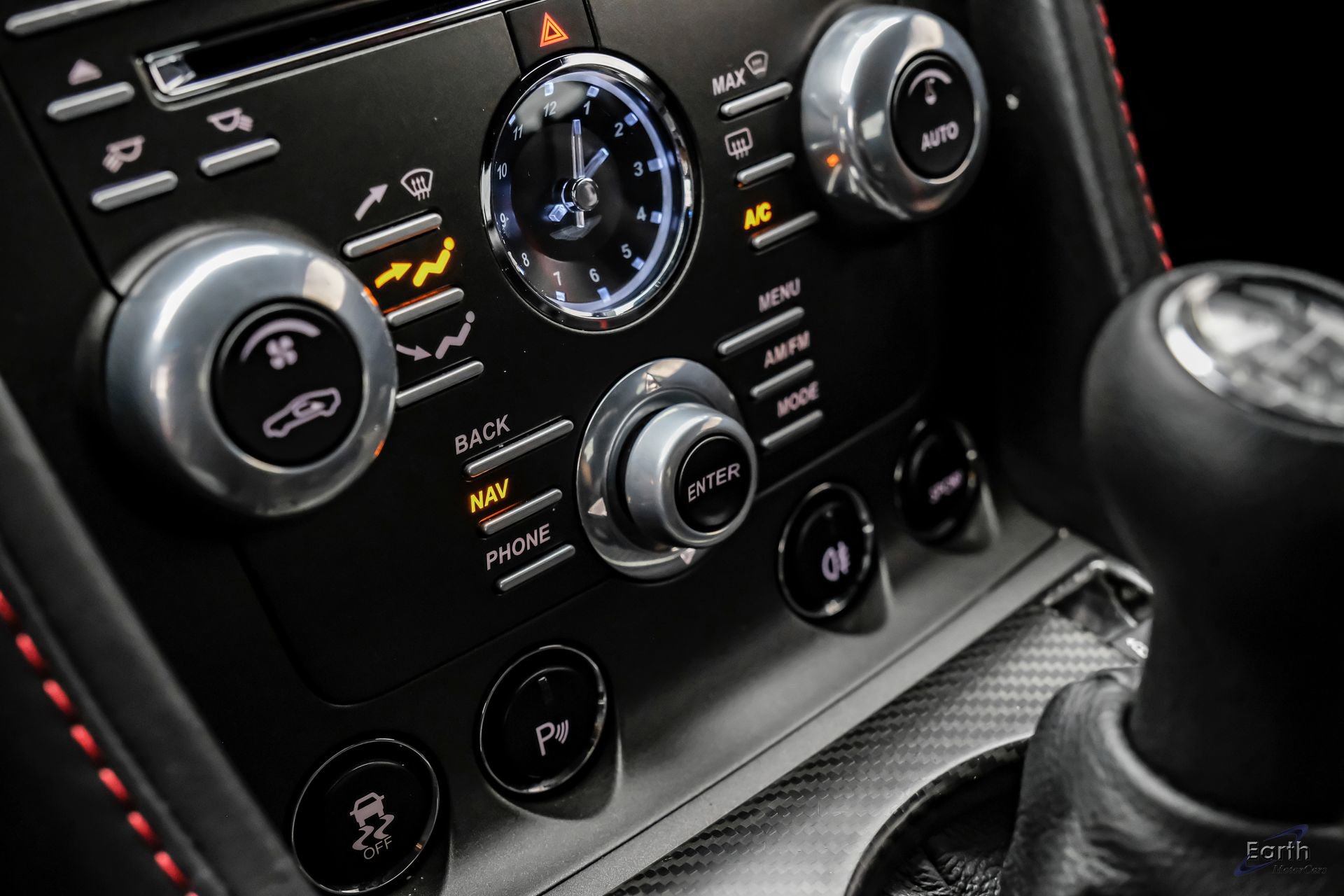 Used 2015 Aston Martin V8 Vantage GT RWD image 68