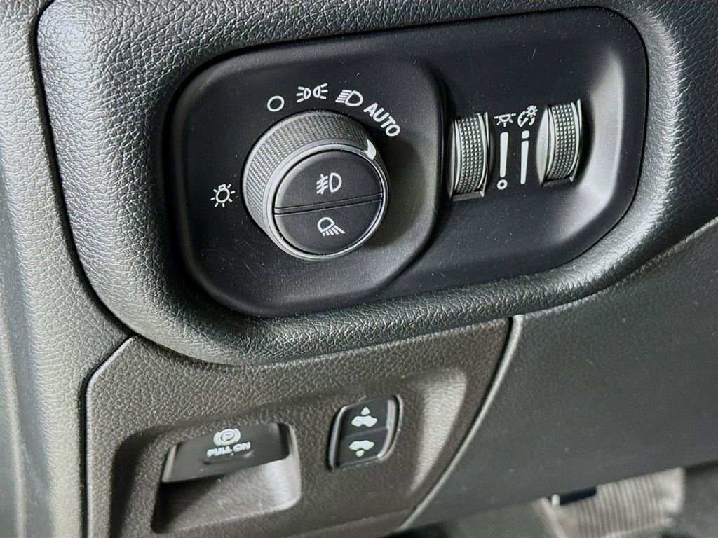 Used 2022 RAM 1500 Laramie image 10